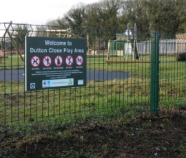 P24 custom outdoor signage displaying rules for public play area